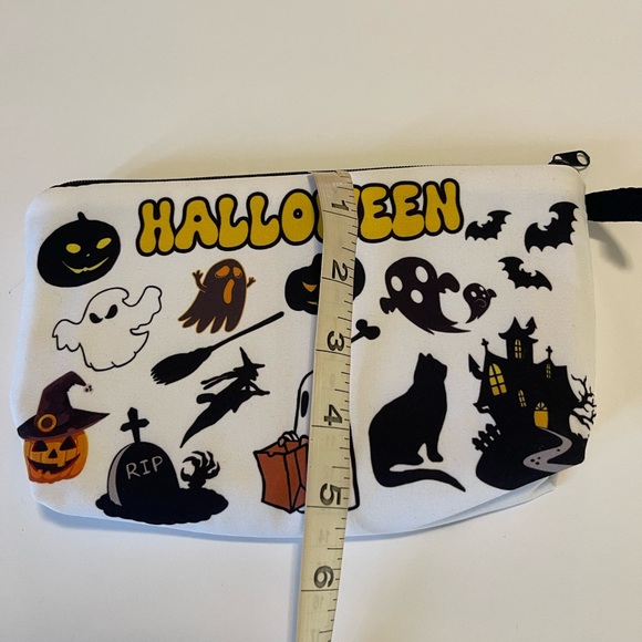 Halloween Earrings 4 Pairs Gift Set Ghosts Grim reaper Scream Hocus Pocus NWT - Picture 2 of 13